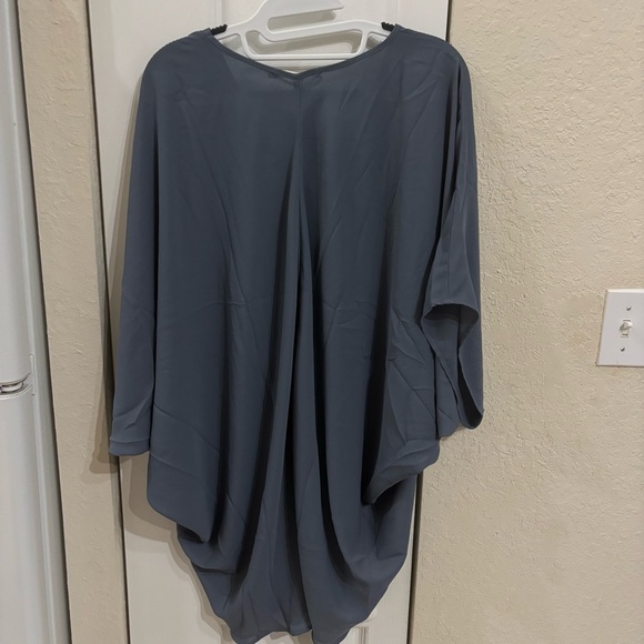 Revolve Charcoal Tunic with Dolman Sleeves - Picture 3 of 6